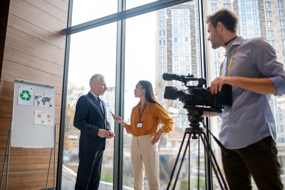 Nagranie wywiadu biznesowego jako część strategii video marketingu B2B